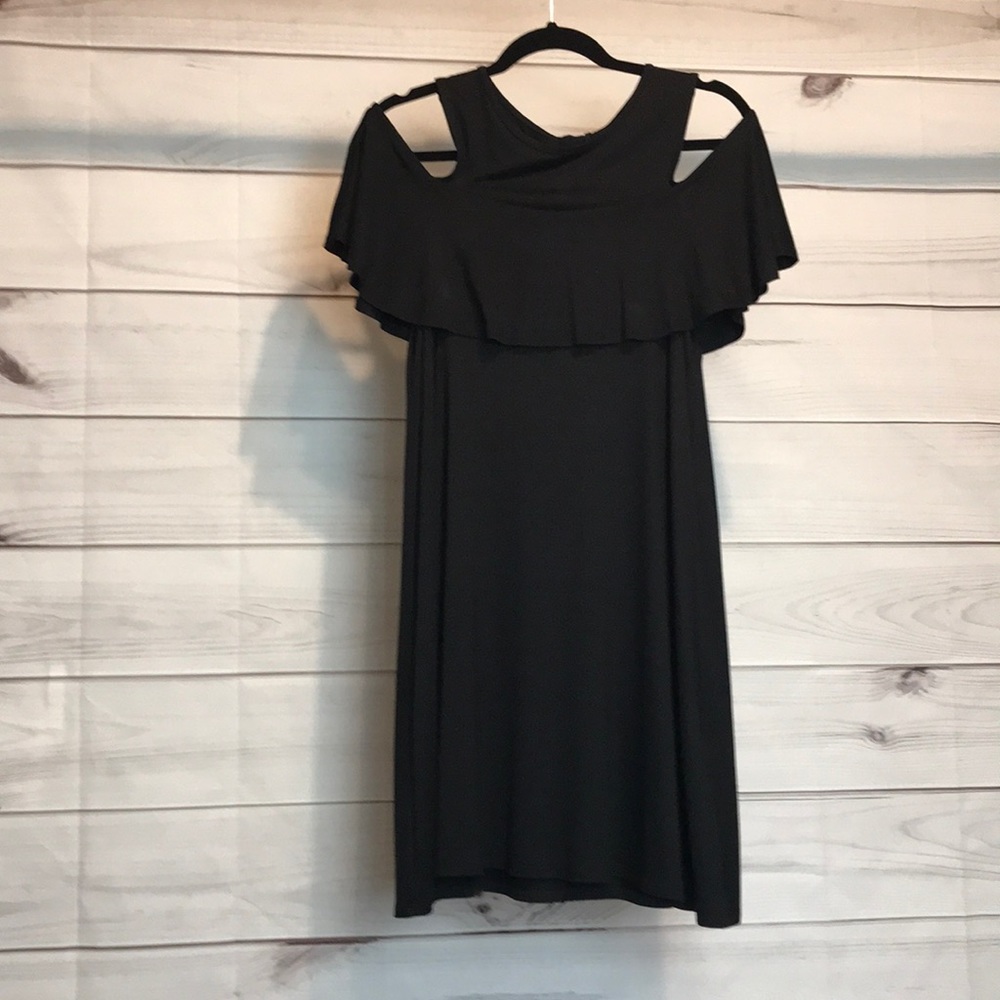 Black cold shoulder tunic.